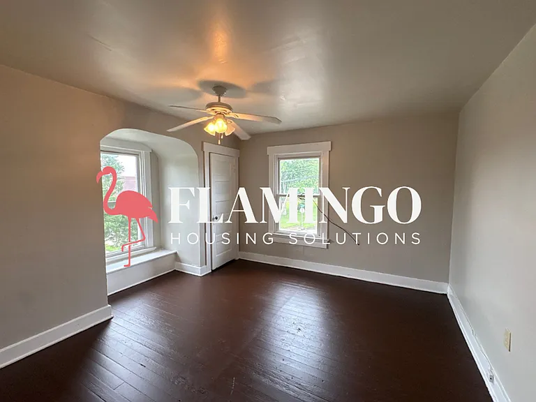 3403 W 3rd St — Photo 8