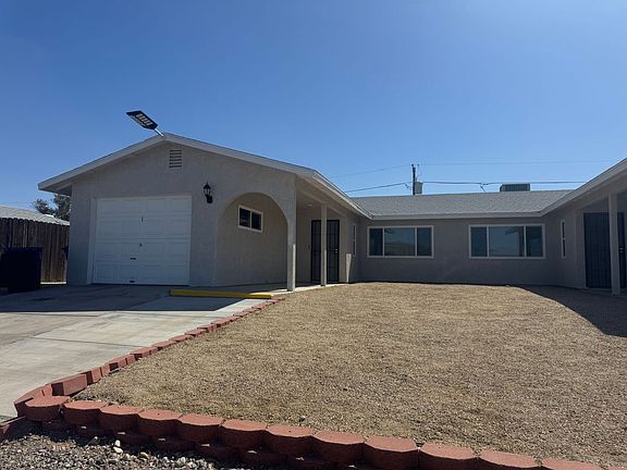 2nd image of 2460 Lakeside Dr #1