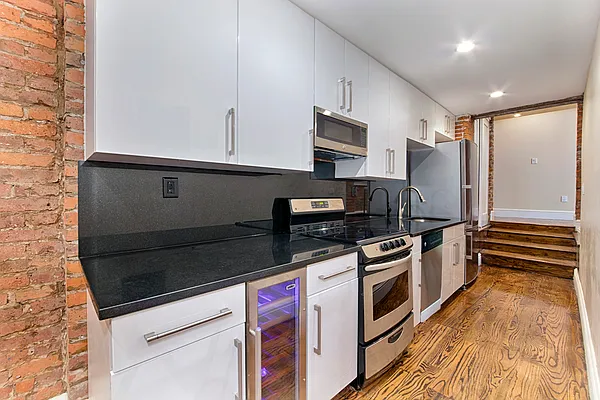 Rented by Douglas Elliman | media 24