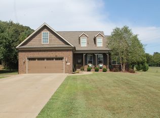 201 Chelsa Ct, Bowling Green, KY 42101