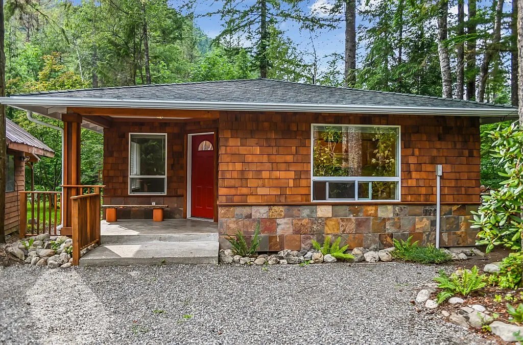 8447 Hazel Ct photo 1