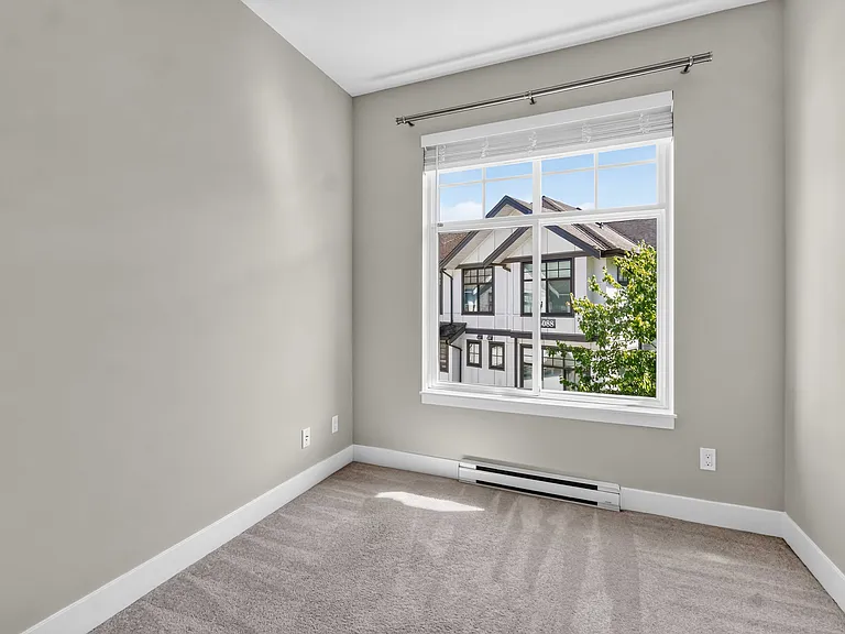 5048 Savile Row #D270 — Photo 18