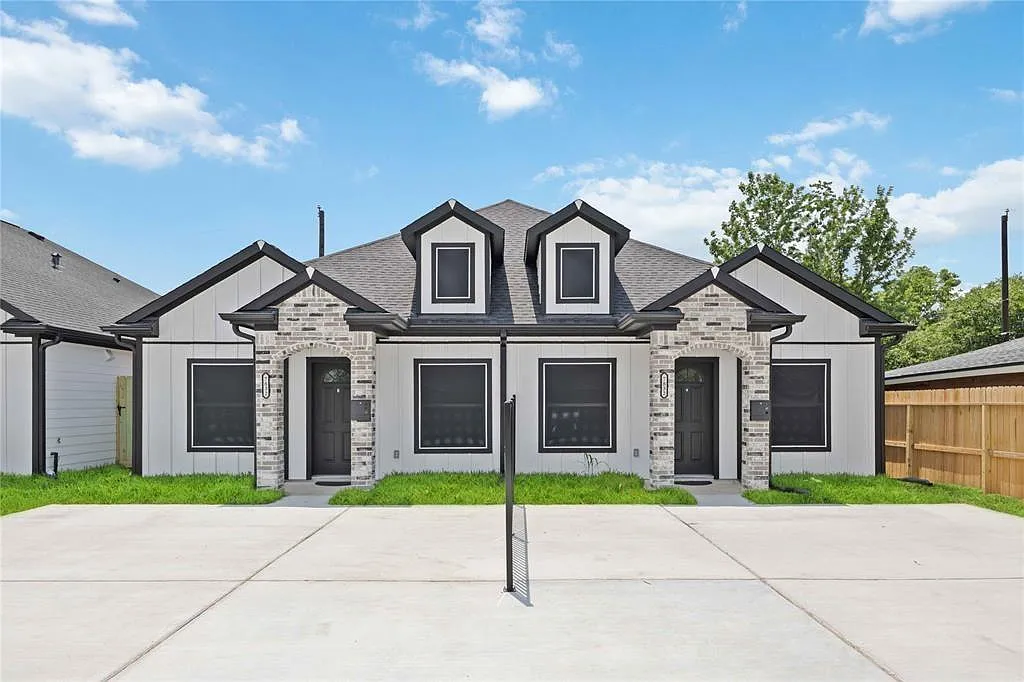 3 bed, 2.0 bath, 1265 sqft, $1,950 — Photo 1