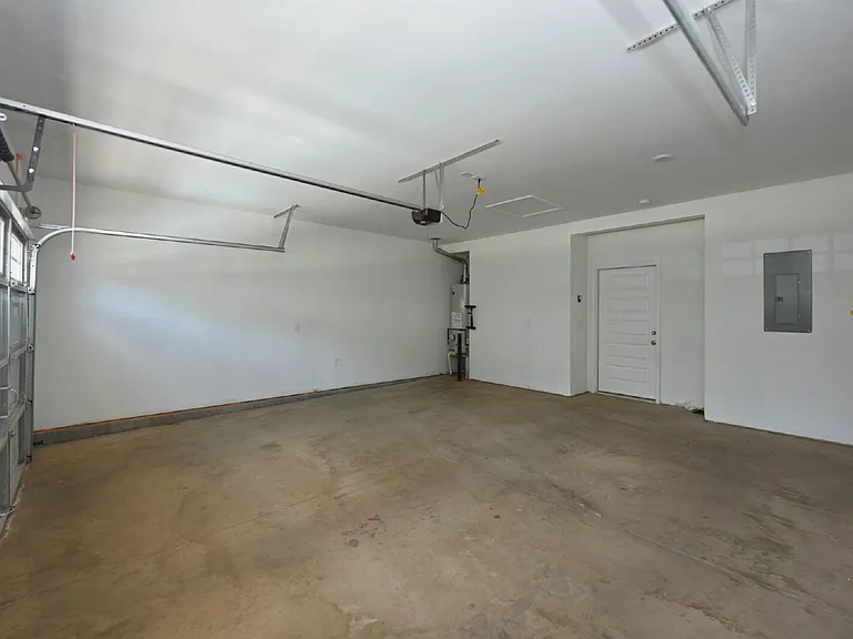 161 Crabourne Dr — Photo 38