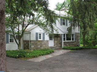 324 Rices Mill Rd, Wyncote, PA 19095