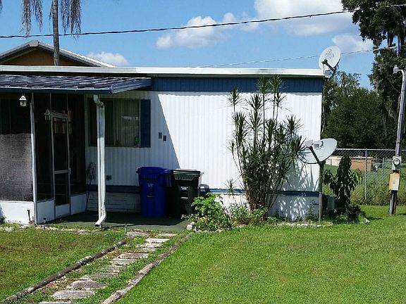 LEFT SIDE ENTRANCE