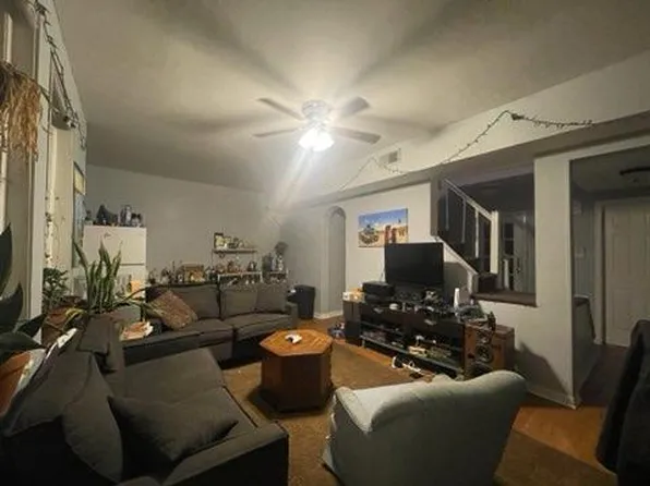 532 N 35th St, Philadelphia, PA 19104