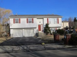 12 Frederick St, Middletown, NY 10941