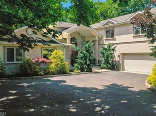 3 Fairview Dr, North Caldwell, NJ 07006