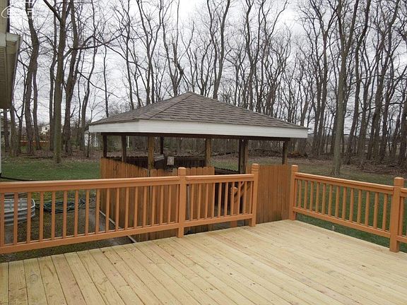 5th image of 7428 Geraldine Dr
