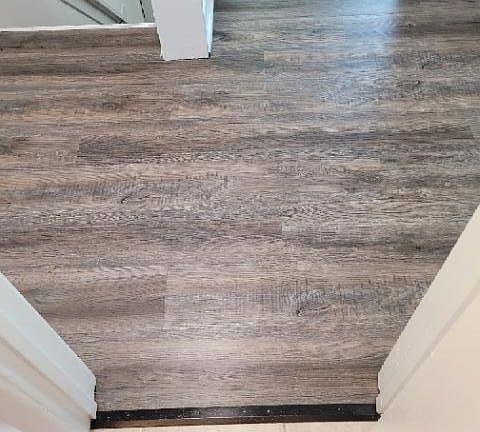 LVP and tile flooring. Low maintenance!