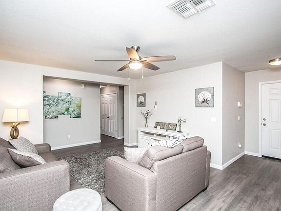 4th image of 10530 W Sands Dr