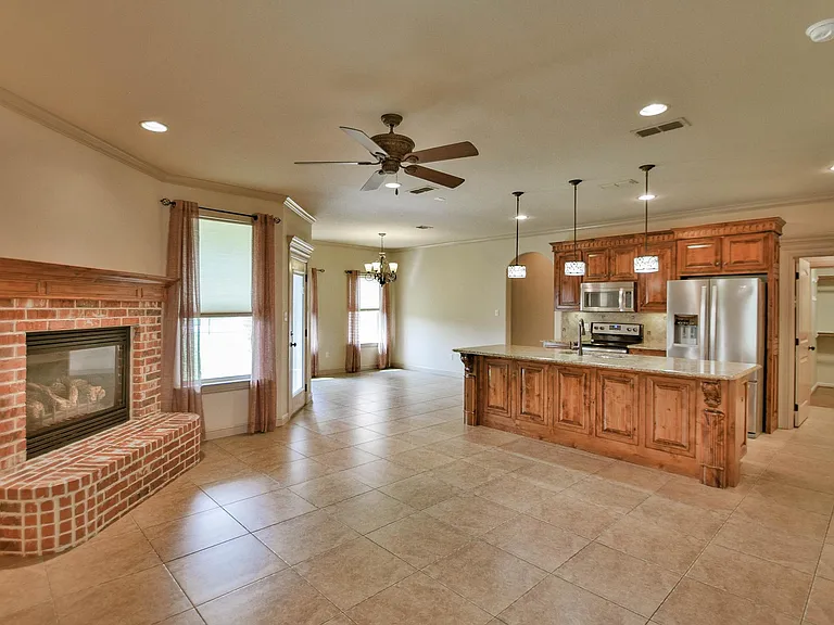 Living area & kitchen