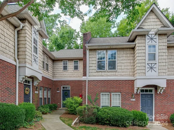 3006 Uxbridge Woods Ct, Charlotte, NC 28205