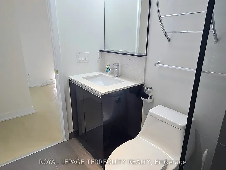 20 Gladstone Ave #502 — Photo 17