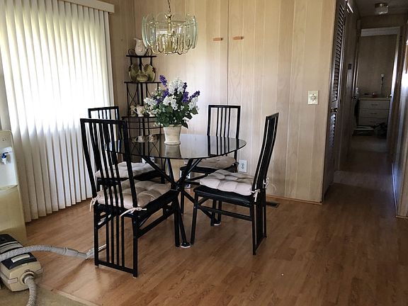 4th image of 47 Kelly Dr