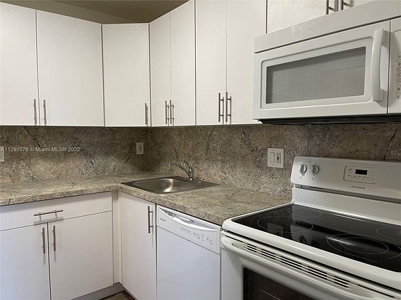3rd image of 21133 SW 85th Ave APT 205