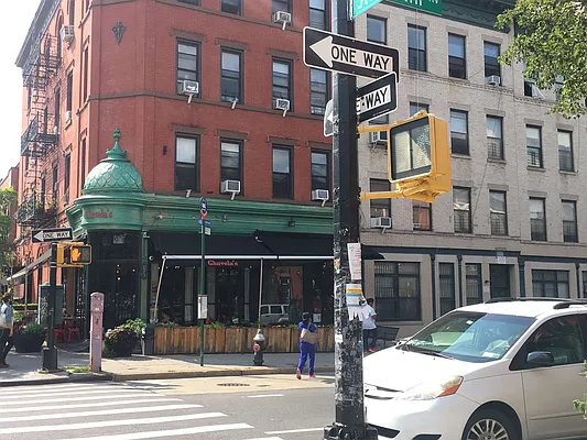 Rented by Nooklyn NYC LLC | media 12