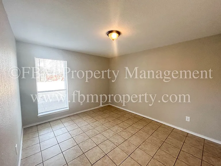 1401 Old Bardwell Rd #B — Photo 14
