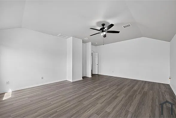 1009 Youkum Ct — Photo 35