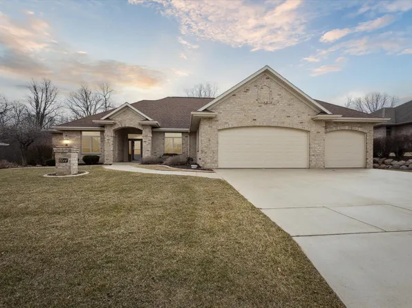 1716 Symphony Hts, Green Bay, WI 54311