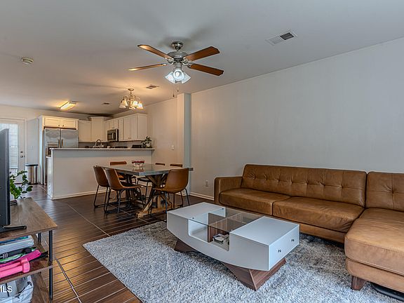 3rd image of 2305 S Greenwood Dr APT 25