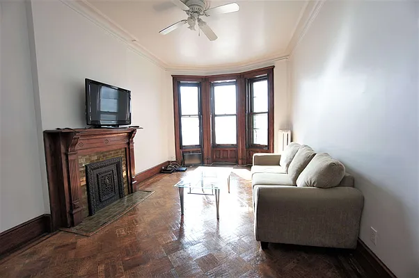 Rented by Compass | media 8