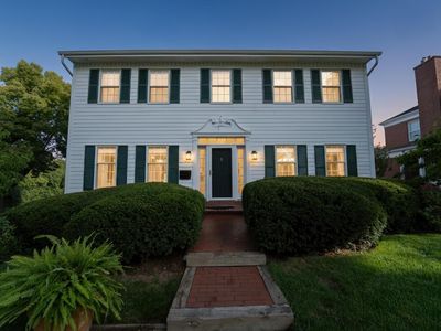 8328 West Wisconsin AVENUE, Wauwatosa, WI, 53213