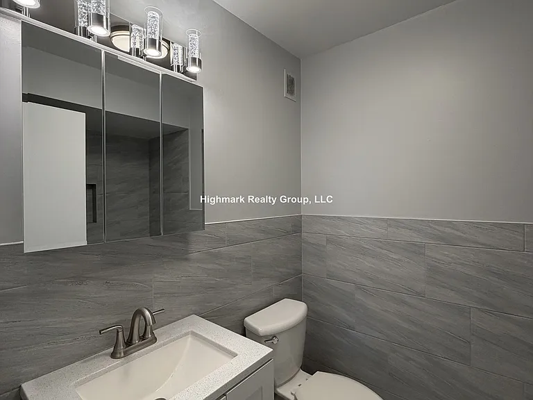 8644 Skokie Blvd #405A — Photo 15