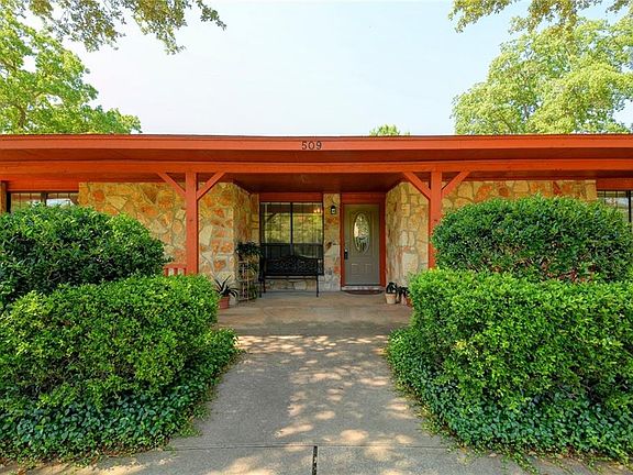 2nd image of 509 Bear Canyon Dr