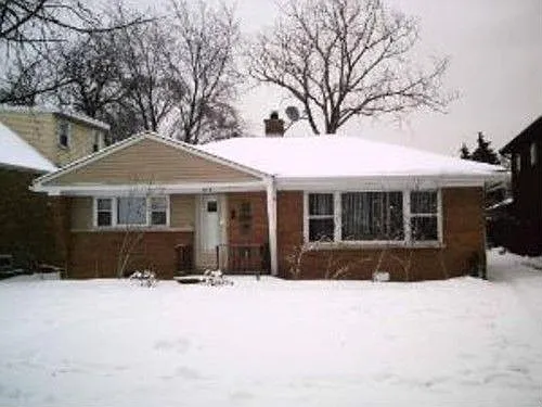 4333 Amelia Ave photo 1