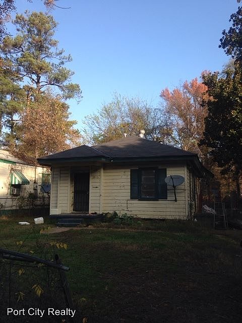 1st image of 3912 Huston St