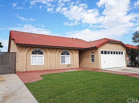 4th image of 9254 Sultana Ave