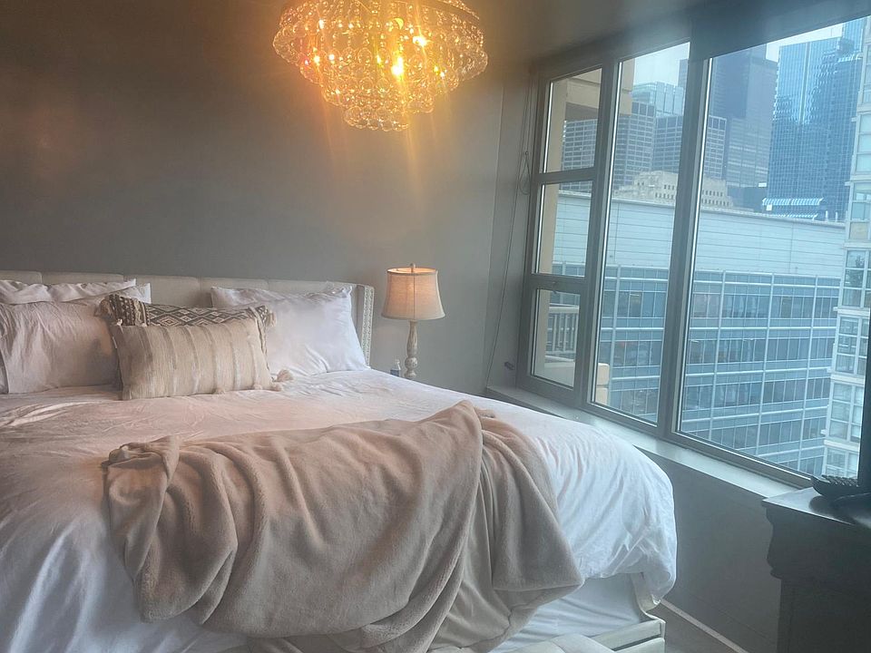 1st image of 200 N Jefferson St APT 1701