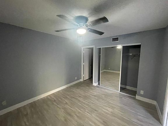 4th image of 602 Executive Center Dr APT 108