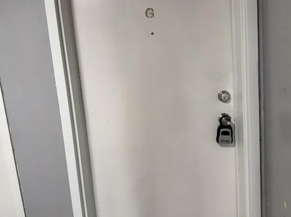 19525 Gunners Branch Rd APT G, Germantown, MD 20876