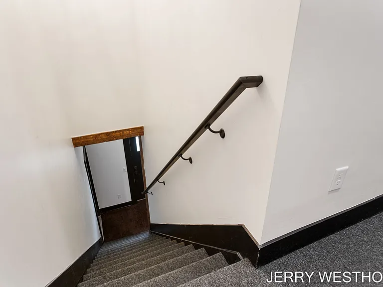 715 Butterworth St SW #2 — Photo 4