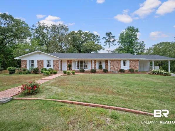 155 Hillcrest Dr, Monroeville, AL 36460