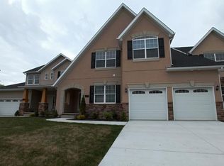 Hampton Bluffs, Cuyahoga Falls, OH 44223