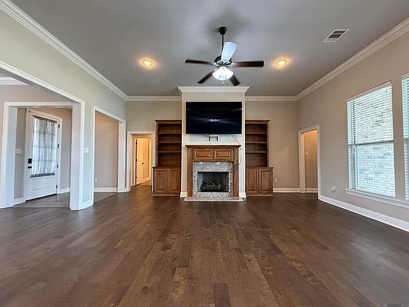 3rd image of 4012 Sandbar Dr