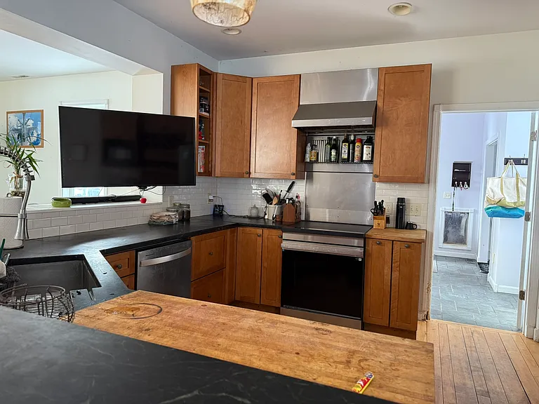 631 Happy Hollow Rd — Photo 9