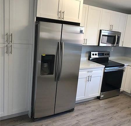 5th image of 1163 SE 4th Ave