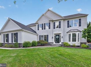 4 Hansel Rd, Newtown, PA 18940