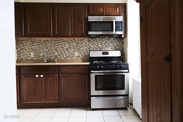 Rented by Citi Habitats | media 22