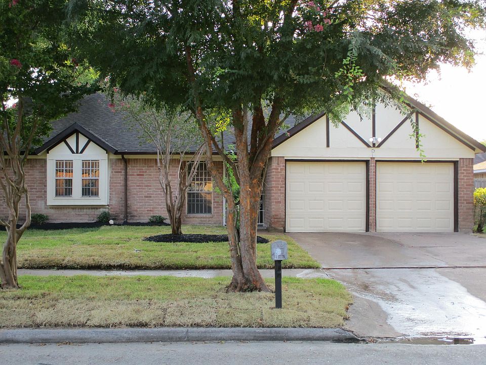 1st image of 8823 Enchanted Forest Dr