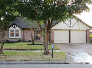 8823 Enchanted Forest Dr, Houston, TX 77088