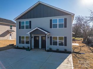 30 24th St NW, Hickory, NC 28601