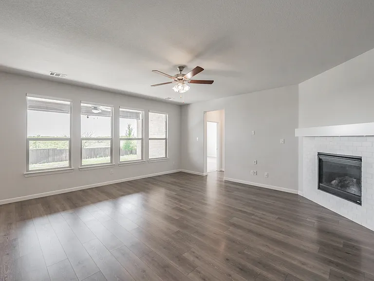 1221 Coralberry Dr — Photo 9