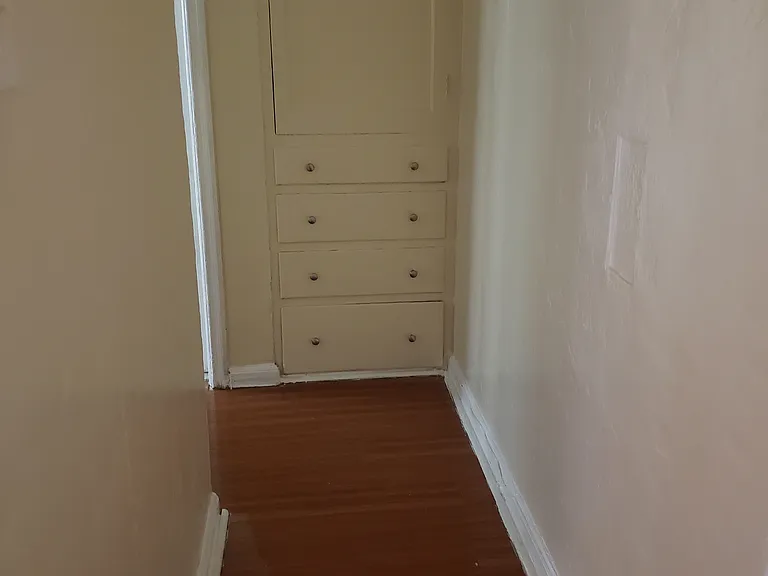 707 W 41st Place La Ca 705 1/2 — Photo 10