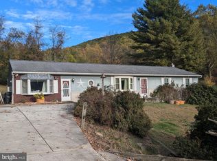 1986 Newport Rd, Newport, PA 17074